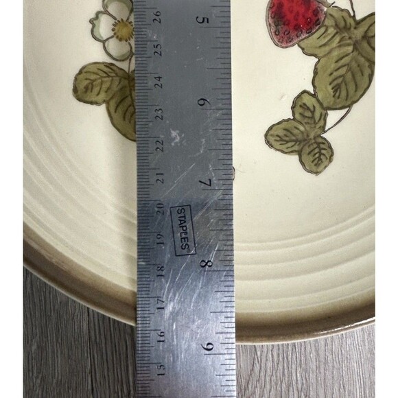 Vintage Metlox Poppy Trail California Strawberry Serving Bowl 9” - Picture 4 of 7
